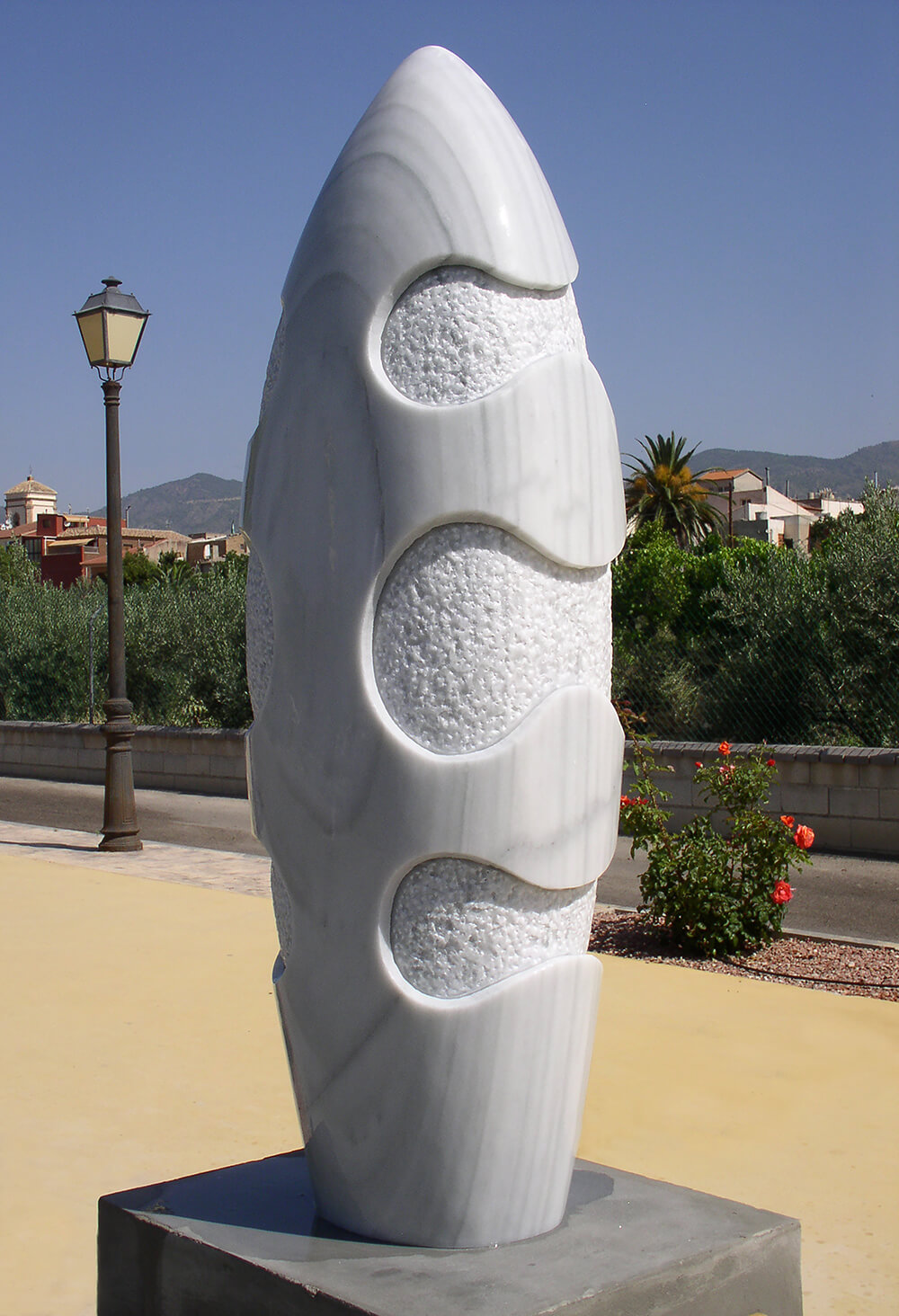 Capsule Of The Future / 250x80x50cm / 2011 / marble / public sculpture Capsule Of The Future / 250x80x50cm / 2011 / marble / public sculpture