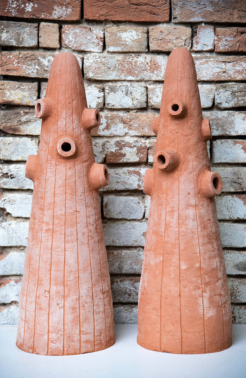 Day Of The Tentacle / 120x40x40cm / 2024 / terracotta Day Of The Tentacle / 120x40x40cm / 2024 / terracotta